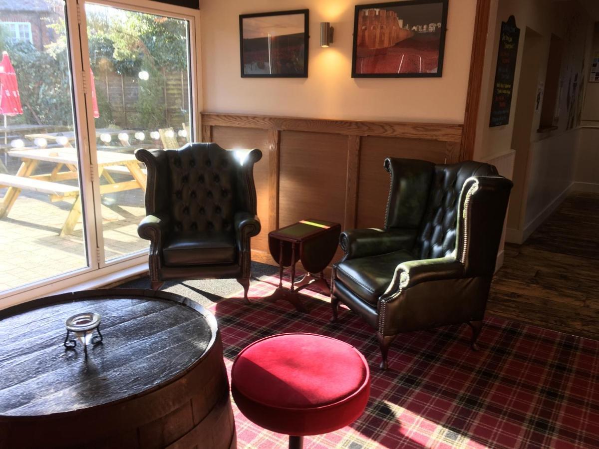The White Hart Pub And Rooms Cranleigh Kültér fotó